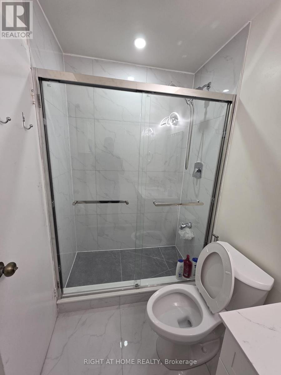 1912 - 25 Kensington Road, Brampton, Ontario  L6T 3W8 - Photo 6 - W12894004