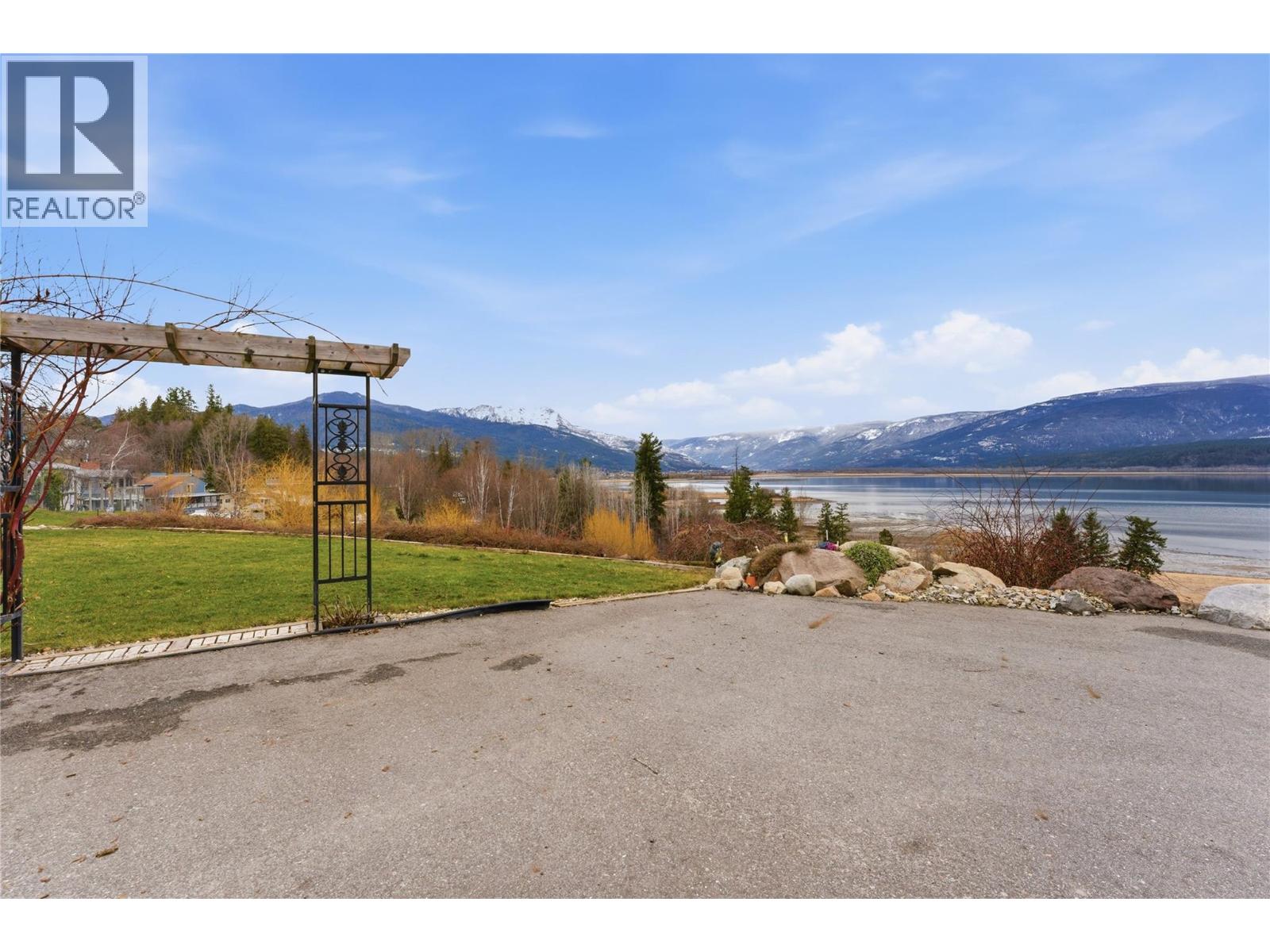 1660 28 Avenue Ne, Salmon Arm, British Columbia  V1E 3X2 - Photo 33 - 10379306