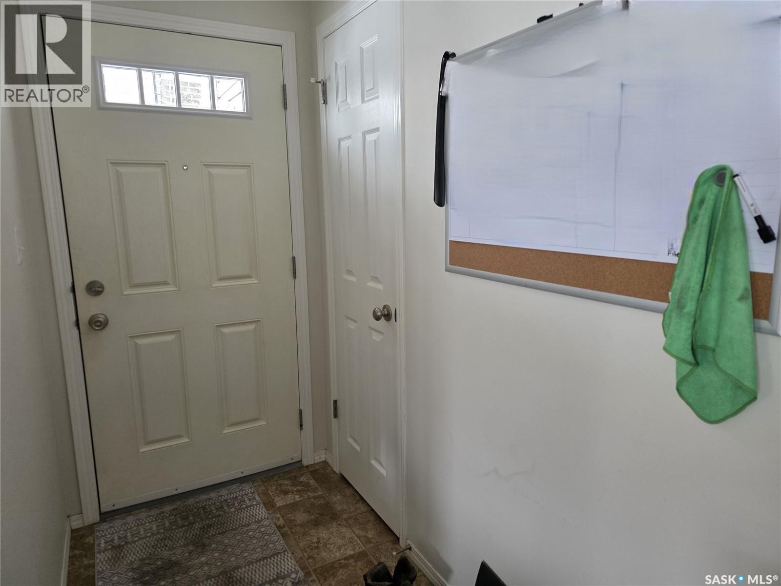 41 1275 South Railway Street E, Swift Current, Saskatchewan  S9H 5P3 - Photo 2 - SK030608