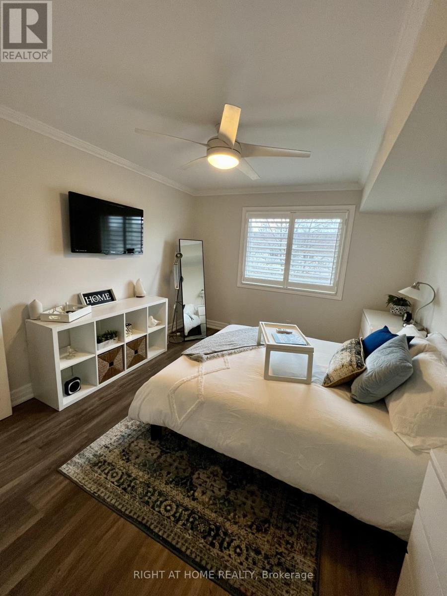 234 - 1498 Pilgrims Way, Oakville, Ontario  L6M 3G9 - Photo 10 - W12893478