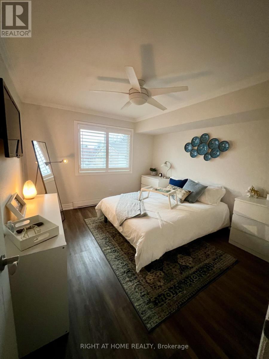 234 - 1498 Pilgrims Way, Oakville, Ontario  L6M 3G9 - Photo 11 - W12893478