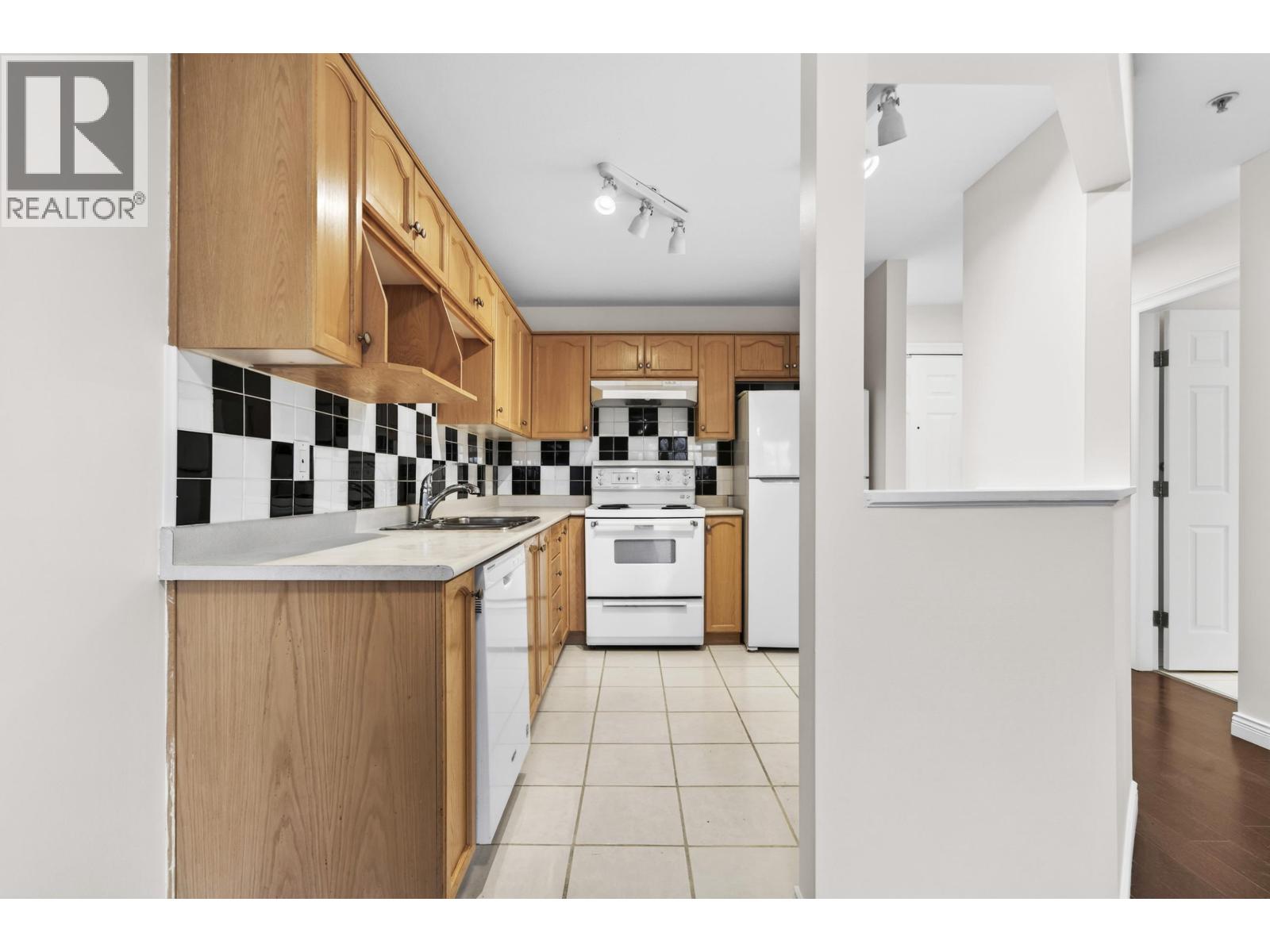 405 2615 Jane Street, Port Coquitlam, British Columbia  V3C 3K3 - Photo 10 - R3100955