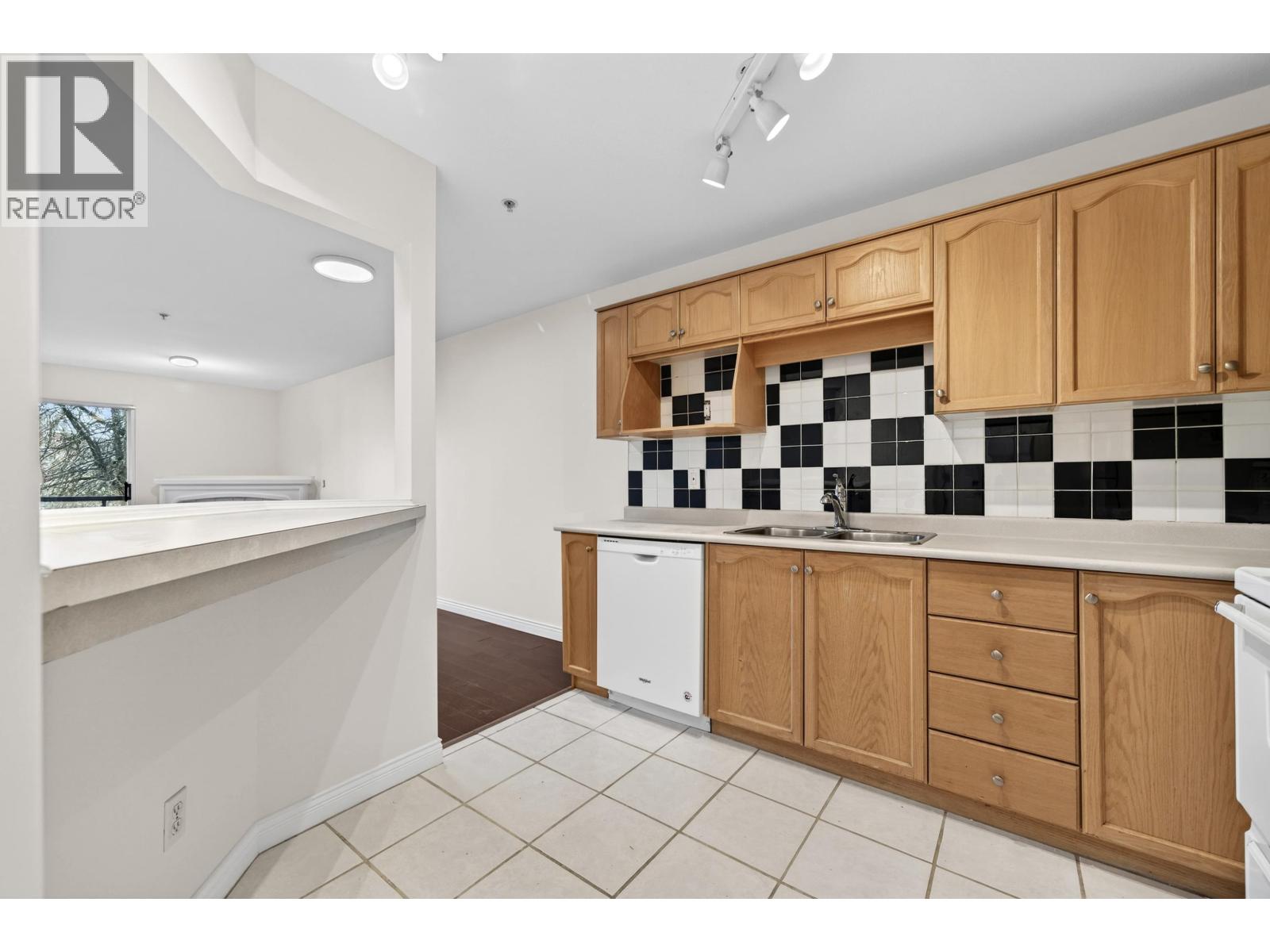 405 2615 Jane Street, Port Coquitlam, British Columbia  V3C 3K3 - Photo 7 - R3100955