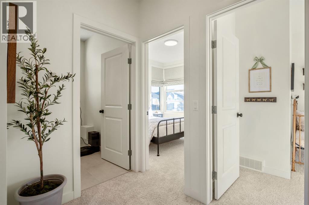 35 Bluerock Avenue Sw, Calgary, Alberta  T2Y 0R6 - Photo 35 - A2284791