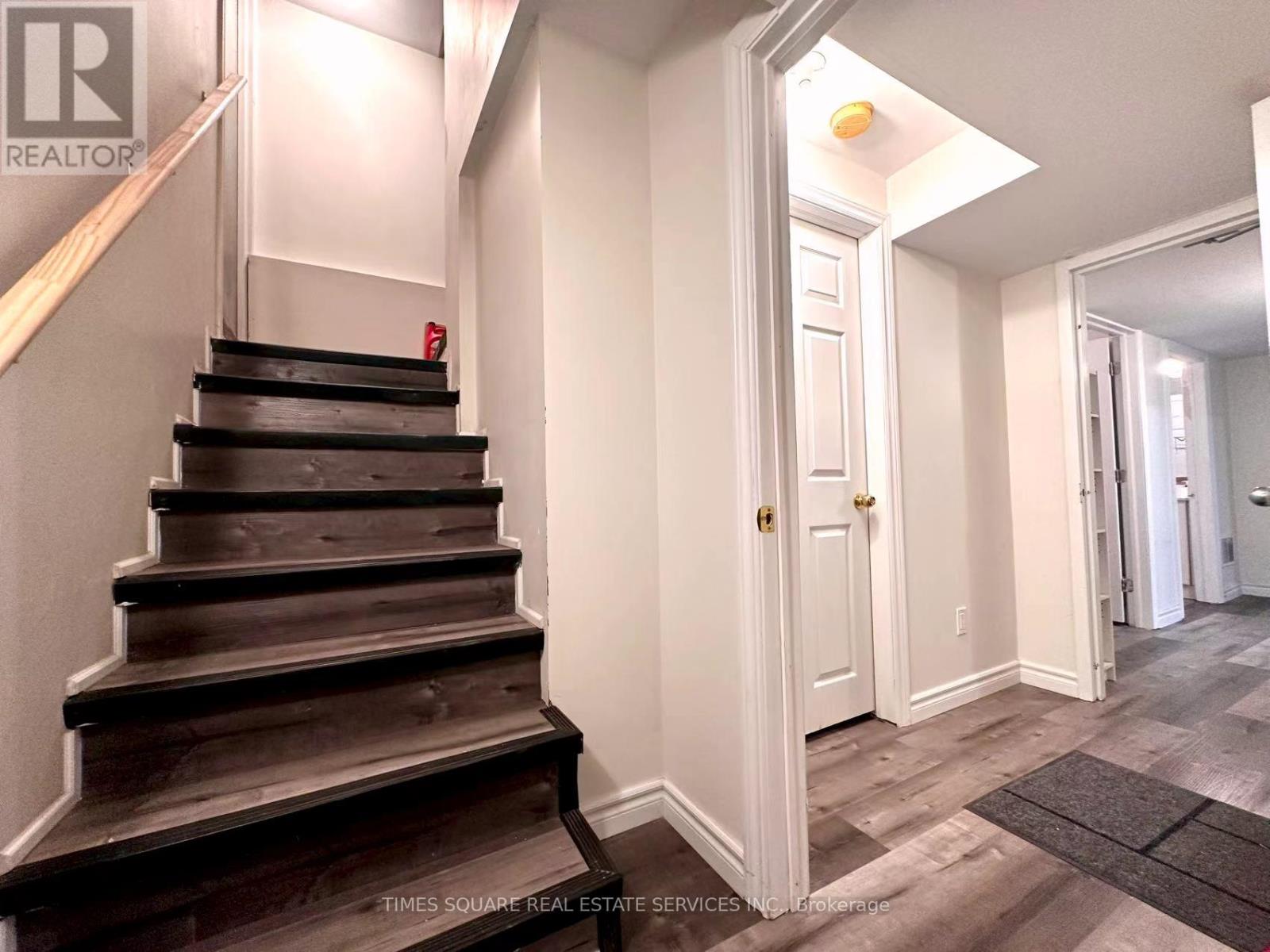 12 Milton Place, Vaughan (Maple), Ontario  L6A 1L8 - Photo 12 - N12894052