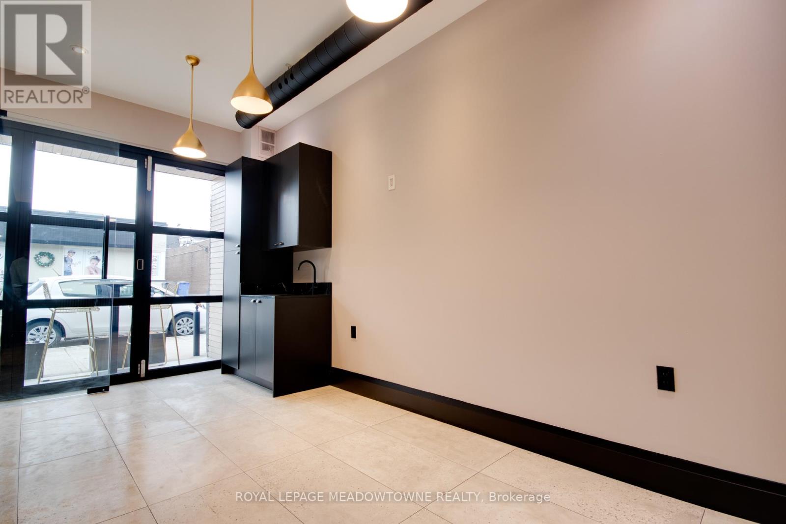 43 Main Street S, Halton Hills, Ontario  L7G 3H2 - Photo 9 - W12868242