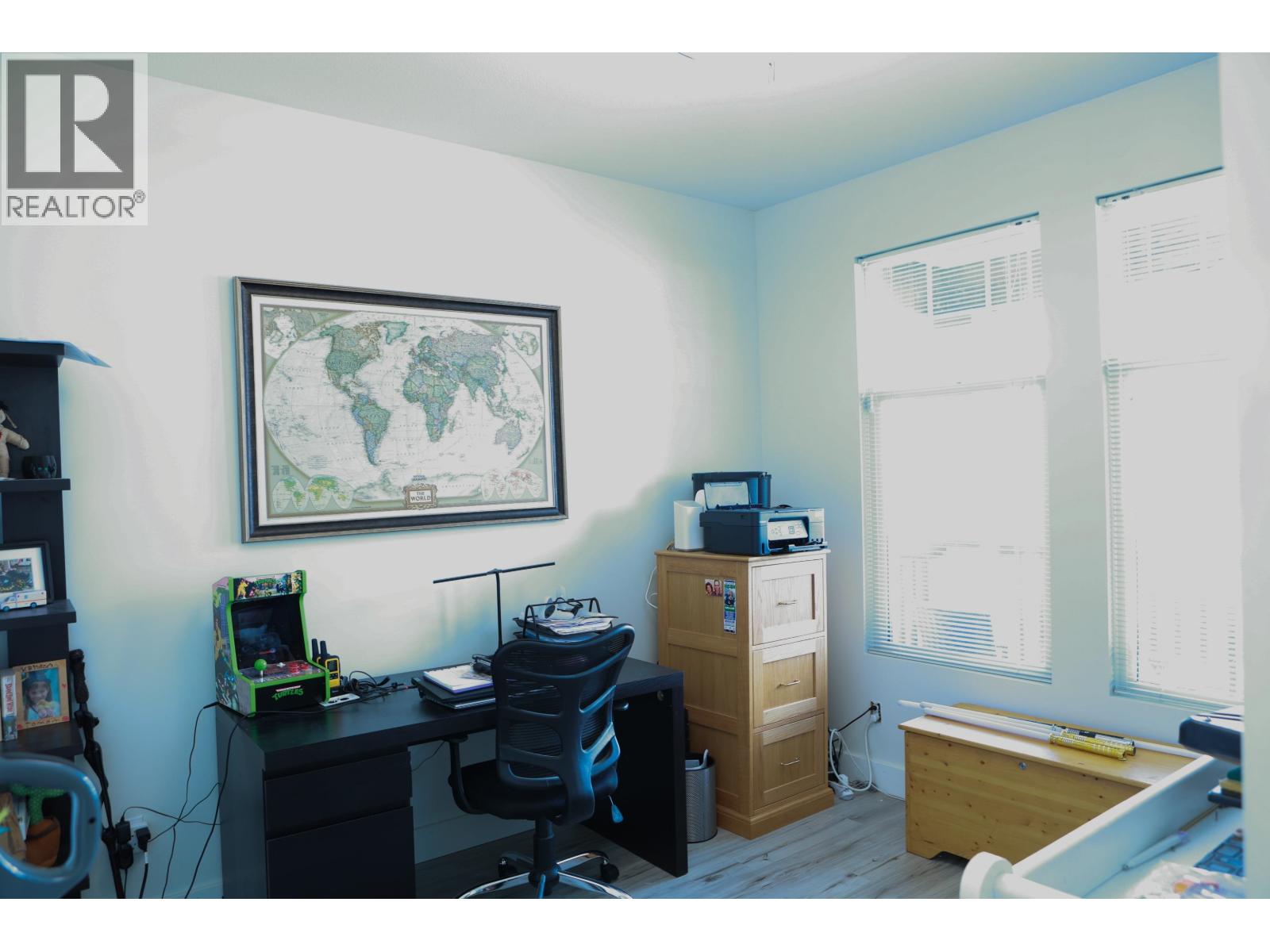 24170 Hill Avenue, Maple Ridge, British Columbia  V2W 2C9 - Photo 2 - R3100520