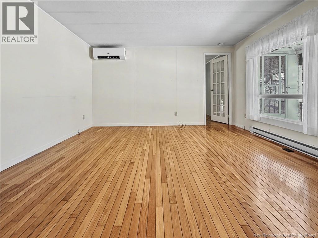 10 Alma, Rogersville, New Brunswick  E4Y 1X6 - Photo 4 - NB130308