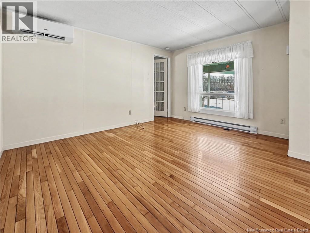 10 Alma, Rogersville, New Brunswick  E4Y 1X6 - Photo 5 - NB130308