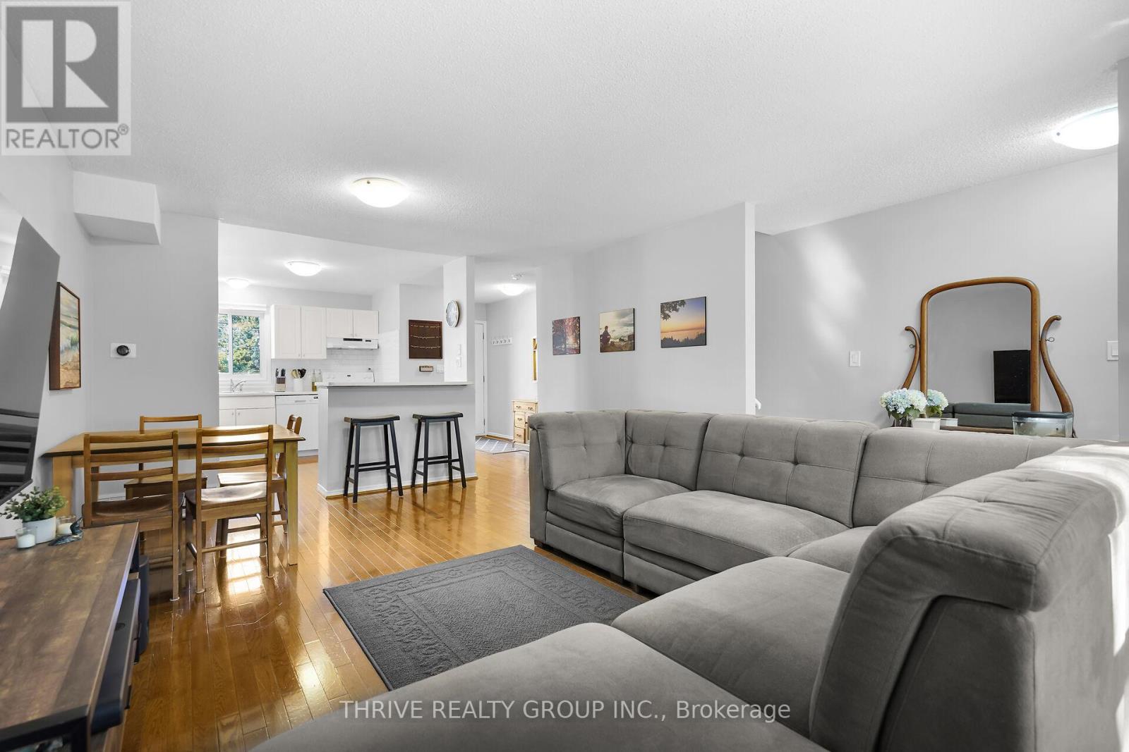 10 - 215 Commissioners Road W, London South (South D), Ontario  N6J 1X9 - Photo 14 - X12736116