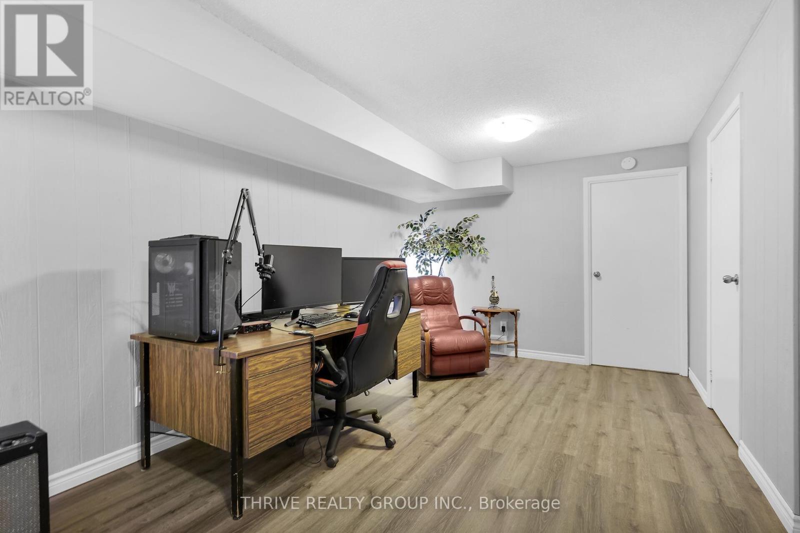 10 - 215 Commissioners Road W, London South (South D), Ontario  N6J 1X9 - Photo 25 - X12736116