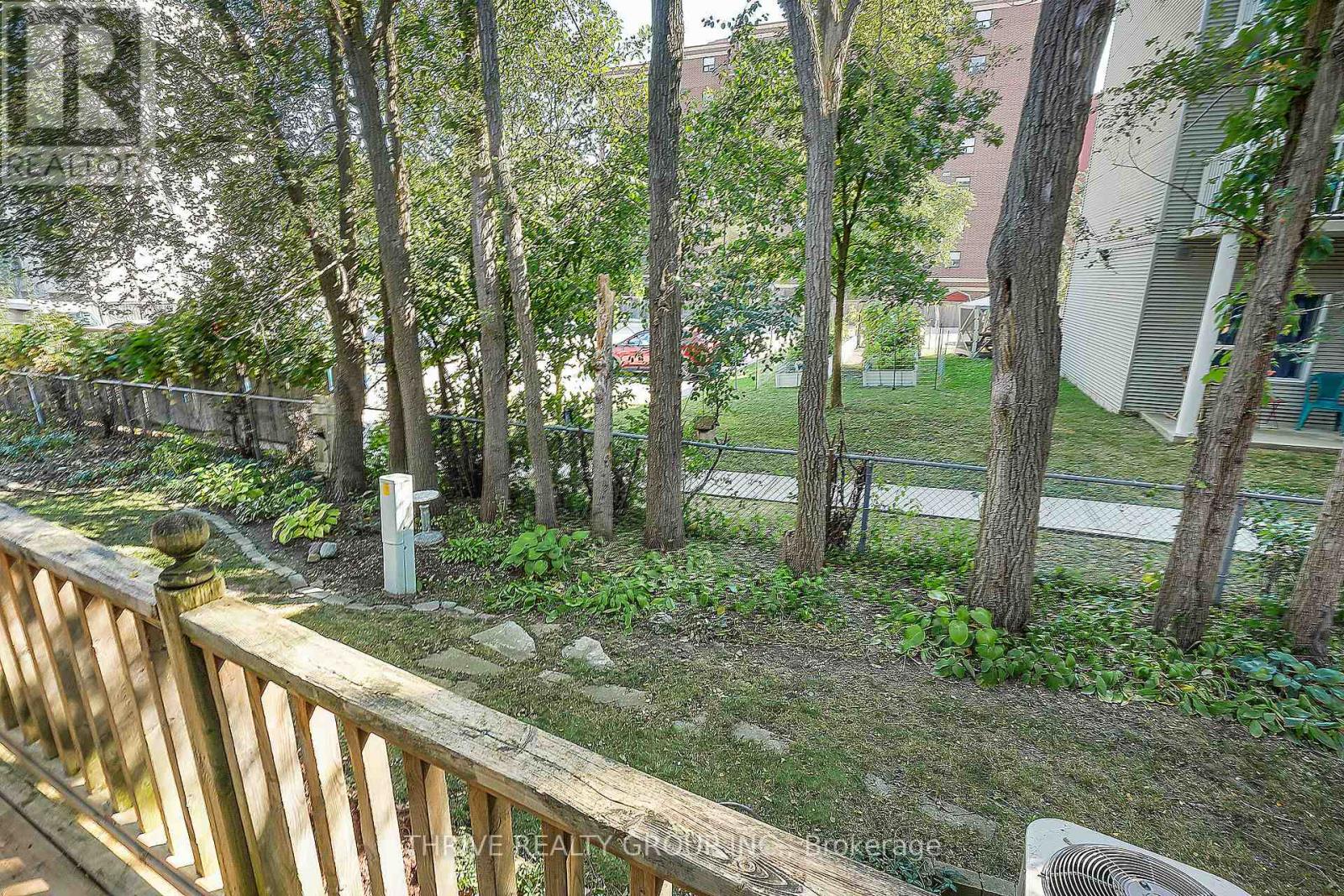 10 - 215 Commissioners Road W, London South (South D), Ontario  N6J 1X9 - Photo 34 - X12736116