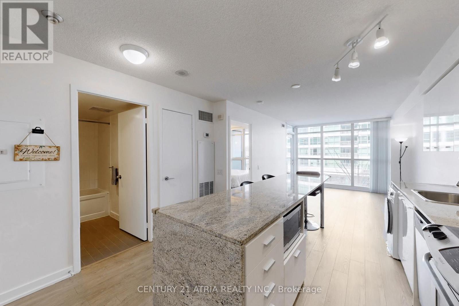 310 - 19 Singer Court, Toronto (Bayview Village), Ontario  M2K 0B2 - Photo 9 - C12894090