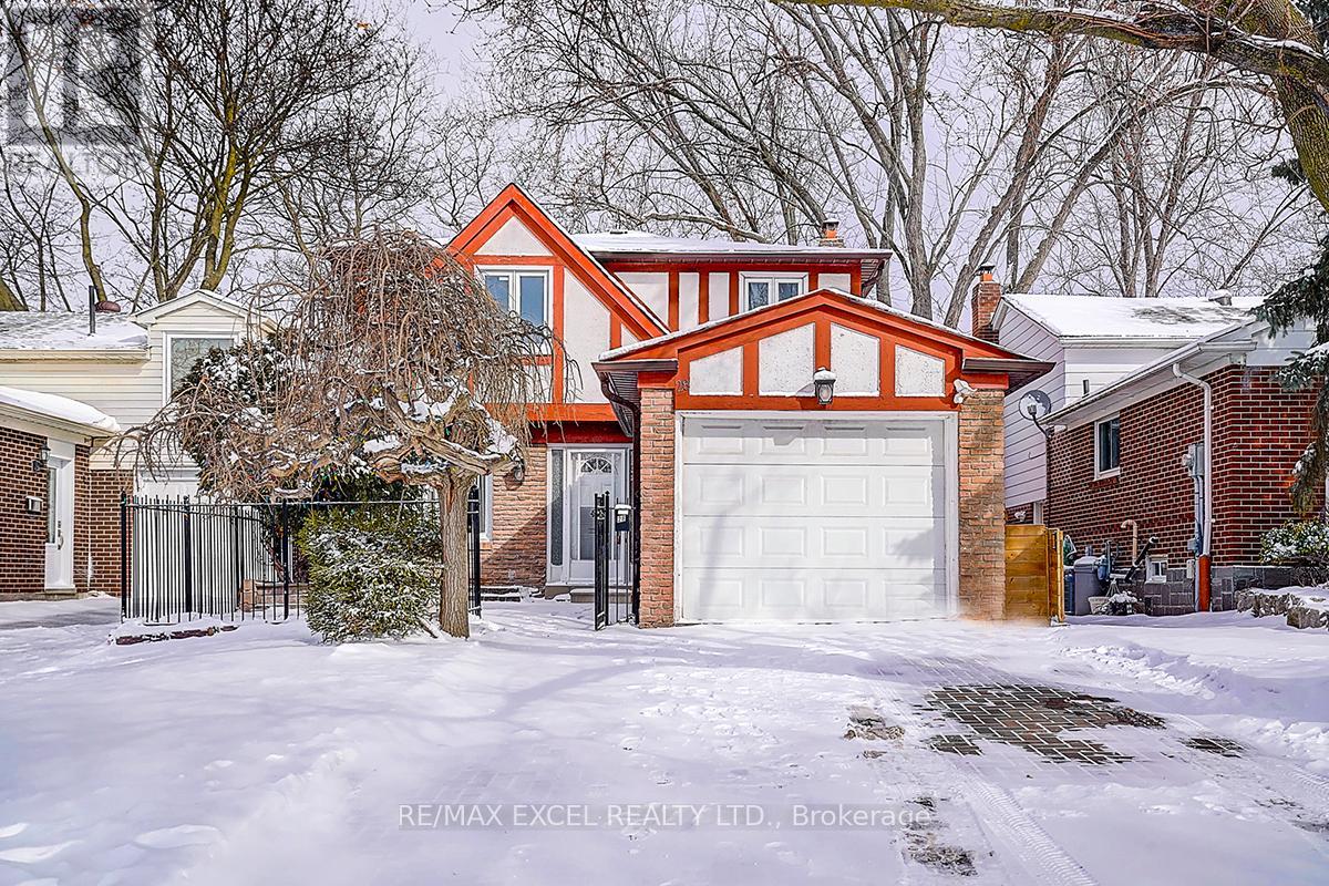 28 HOLSWORTHY CRESCENT, Markham, Ontario