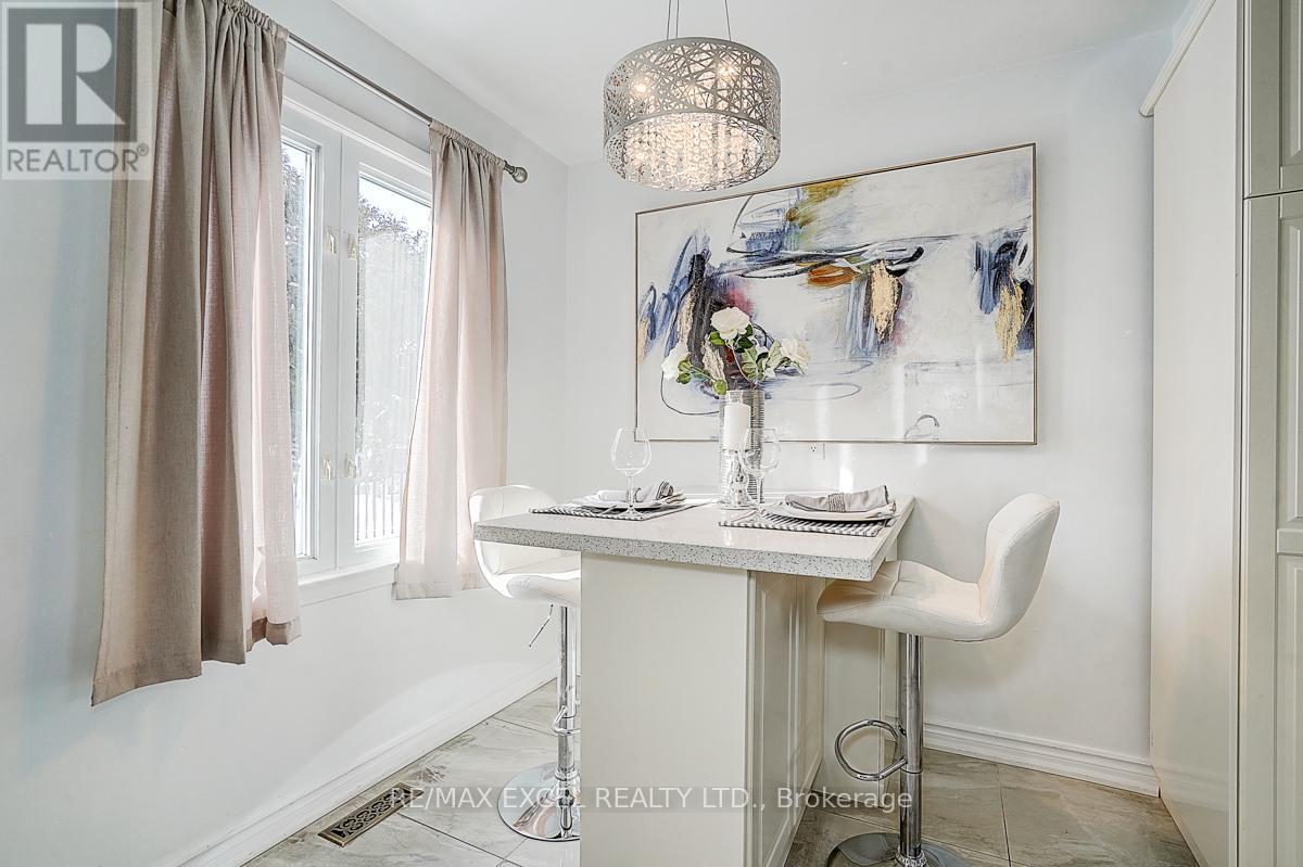 28 Holsworthy Crescent, Markham, Ontario  L3T 4C6 - Photo 25 - N12894080