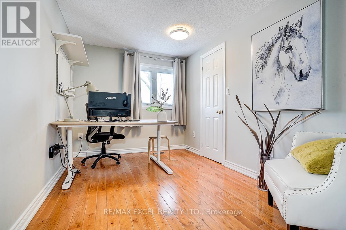 28 Holsworthy Crescent, Markham, Ontario  L3T 4C6 - Photo 28 - N12894080