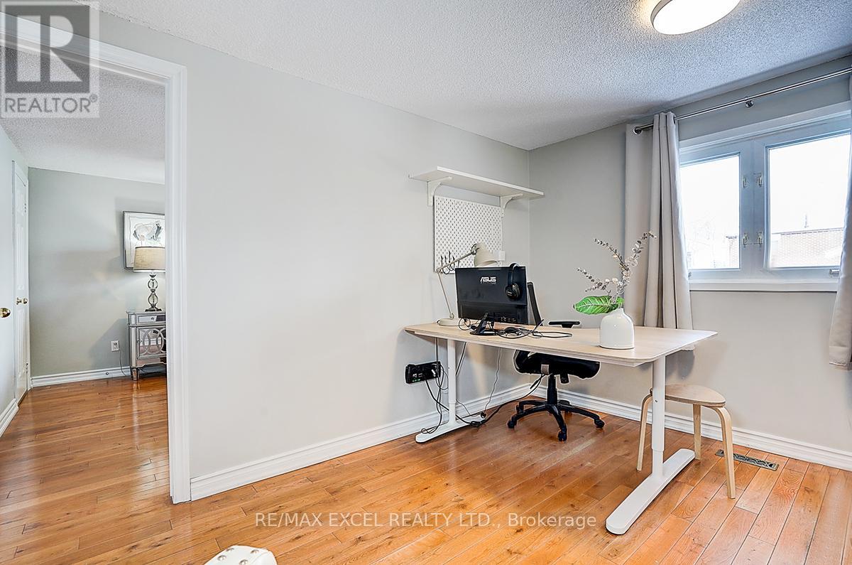 28 Holsworthy Crescent, Markham, Ontario  L3T 4C6 - Photo 29 - N12894080