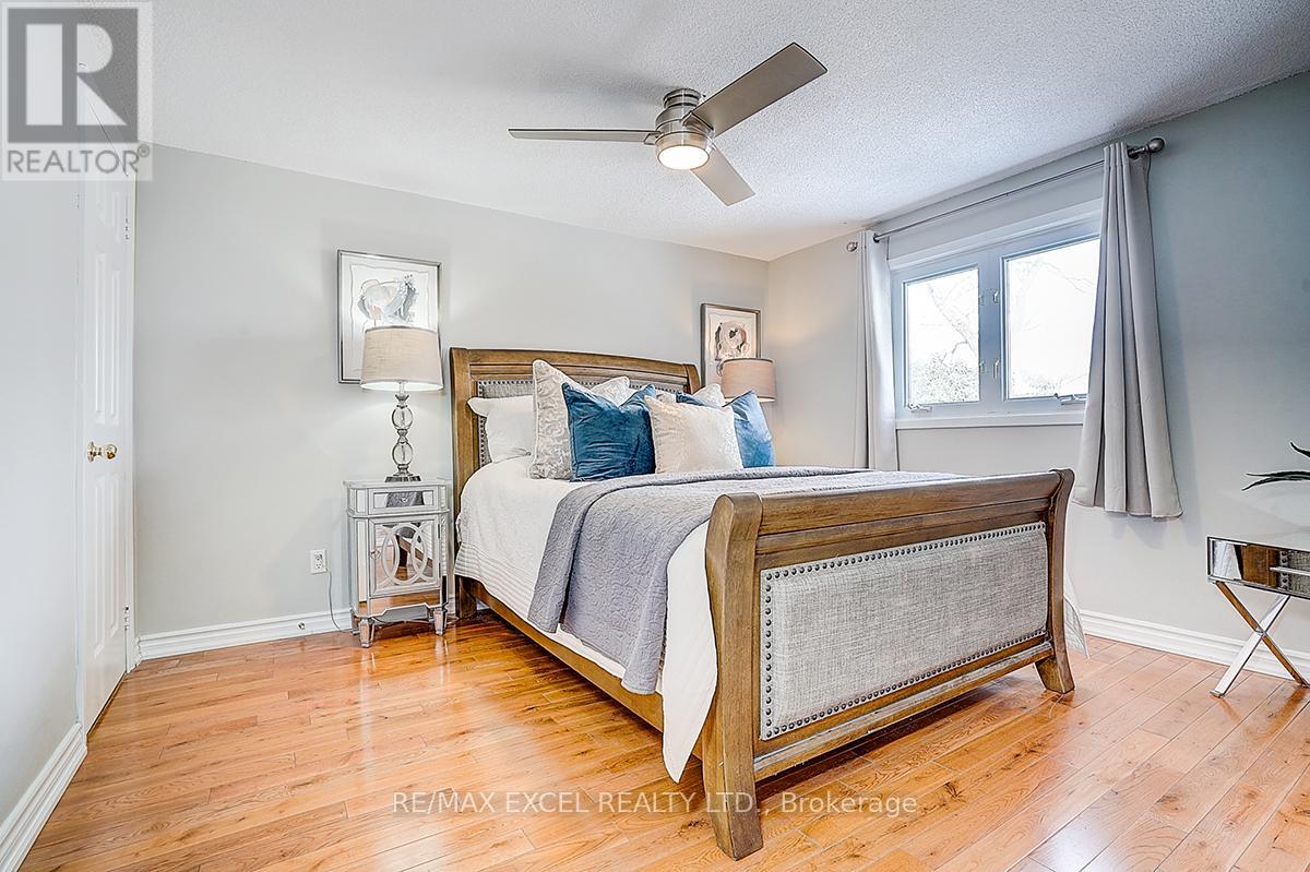 28 Holsworthy Crescent, Markham, Ontario  L3T 4C6 - Photo 30 - N12894080