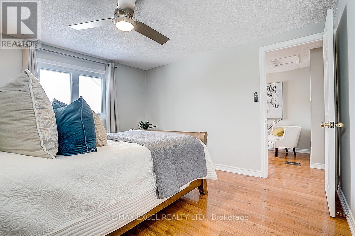 28 Holsworthy Crescent, Markham, Ontario  L3T 4C6 - Photo 31 - N12894080