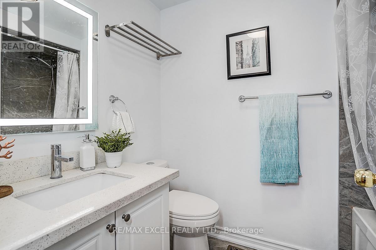 28 Holsworthy Crescent, Markham, Ontario  L3T 4C6 - Photo 36 - N12894080