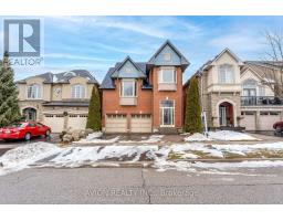 33 BROCKDALE STREET, Richmond Hill, Ontario