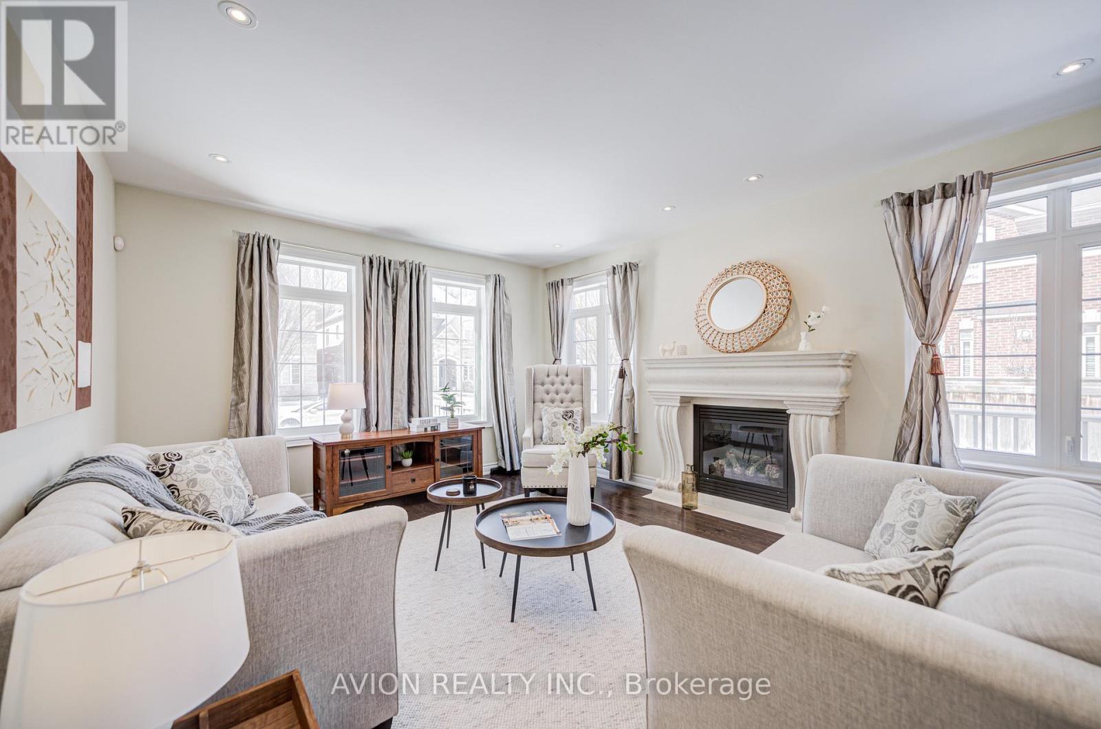 30 Ferrazzano Lane, Vaughan, Ontario  L4H 0X2 - Photo 8 - N12893968