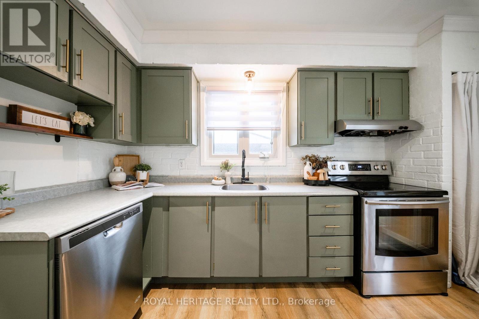 198 Barkley Crescent, Oshawa, Ontario  L1J 2E6 - Photo 7 - E12894100