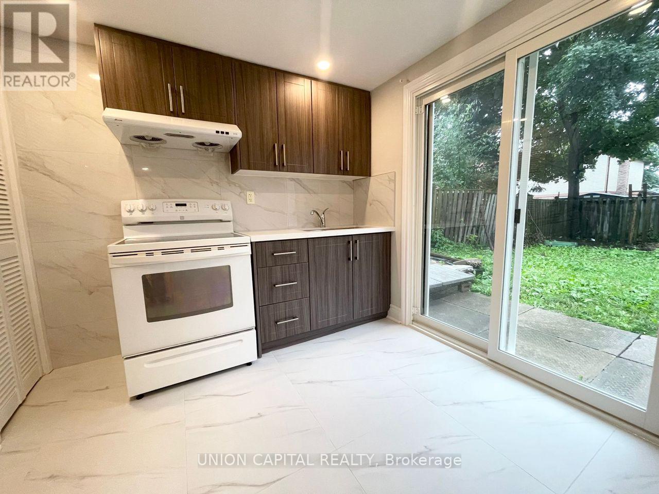 Lower - 75 Madsen Crescent, Markham, Ontario  L3R 4P2 - Photo 3 - N12894130