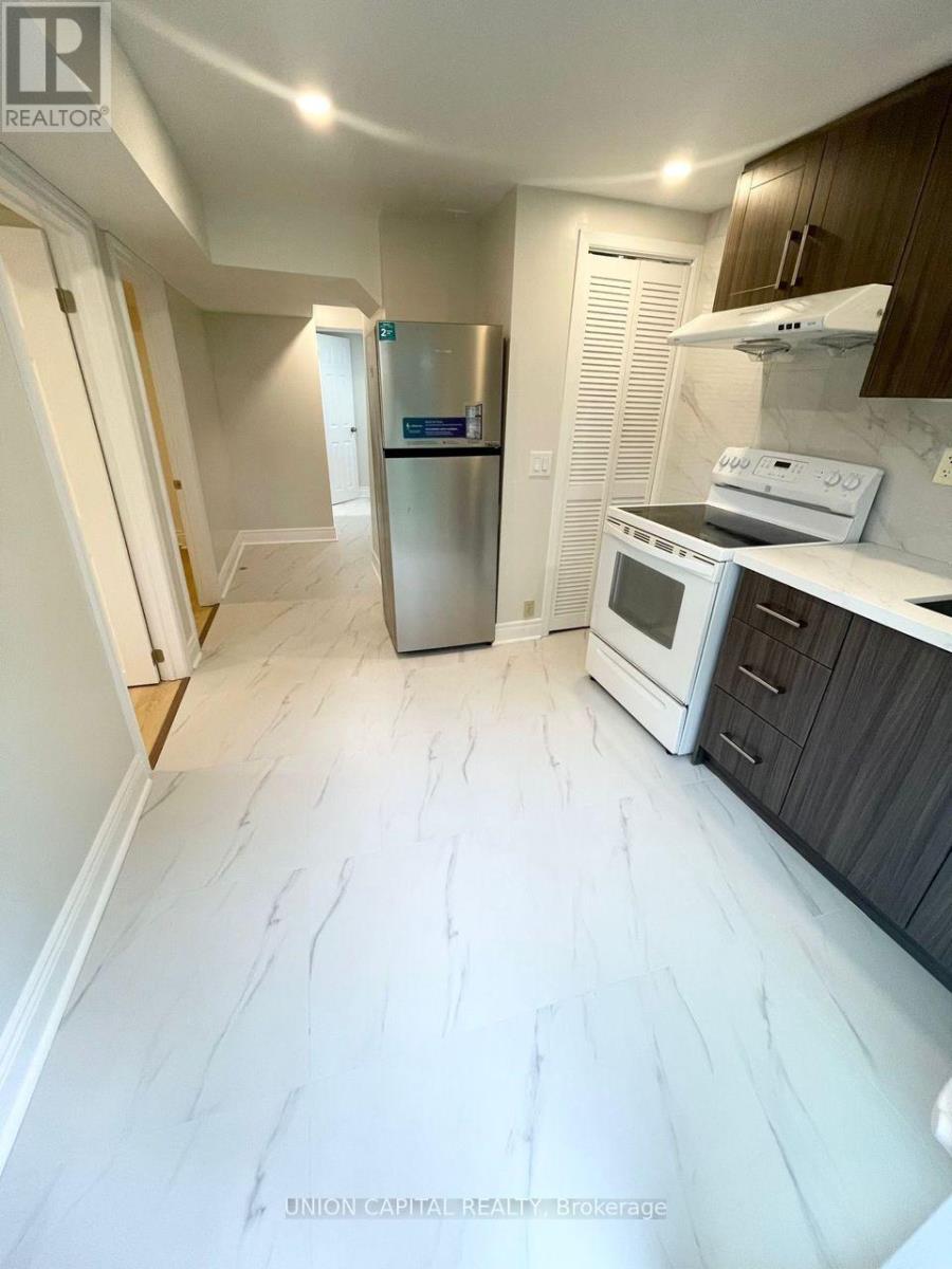 Lower - 75 Madsen Crescent, Markham, Ontario  L3R 4P2 - Photo 4 - N12894130