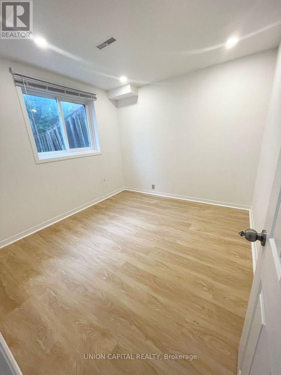 Lower - 75 Madsen Crescent, Markham, Ontario  L3R 4P2 - Photo 6 - N12894130