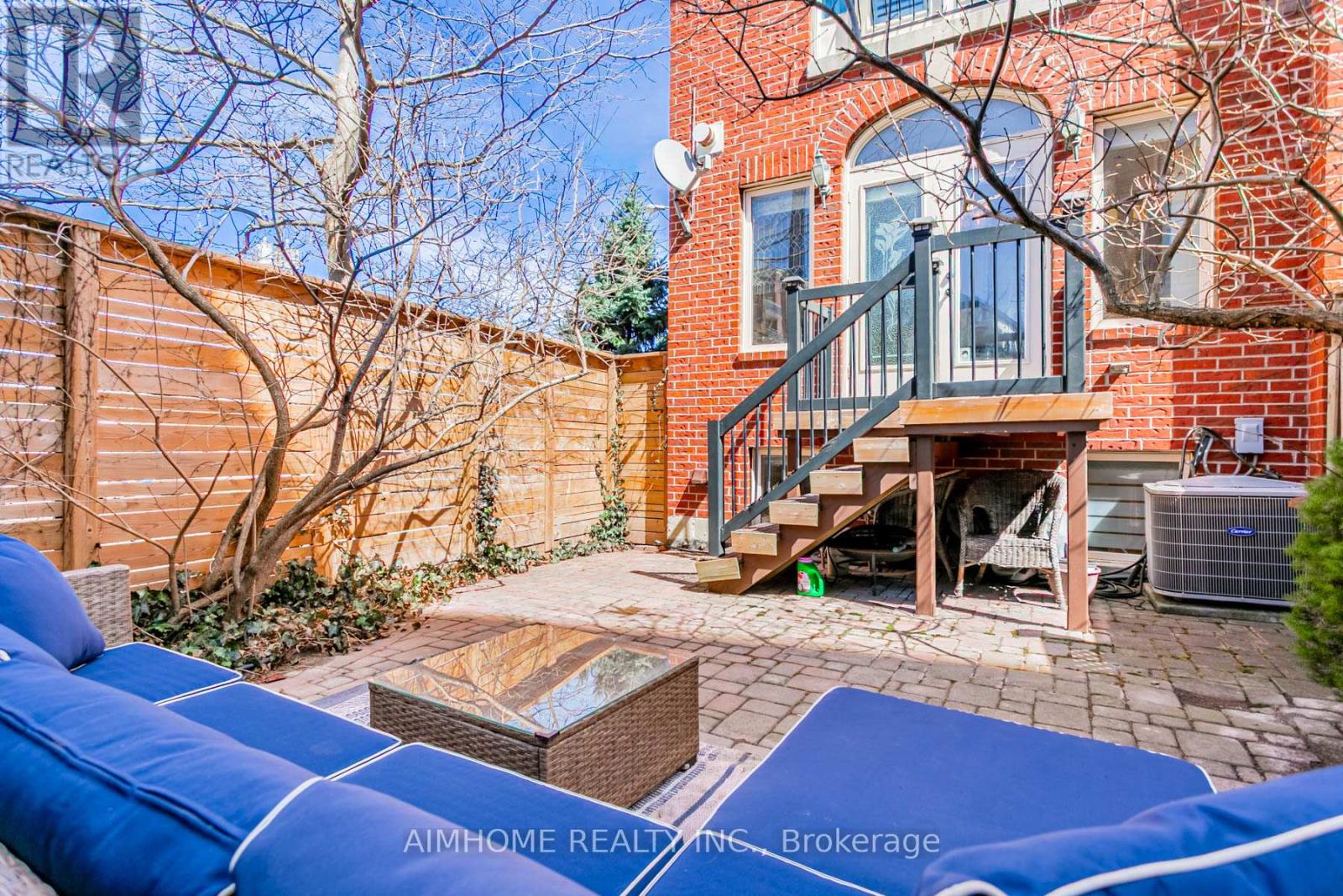 2 Brownstone Lane, Toronto, Ontario  M8X 2Z6 - Photo 36 - W12894142