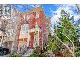 2 BROWNSTONE LANE, Toronto, Ontario