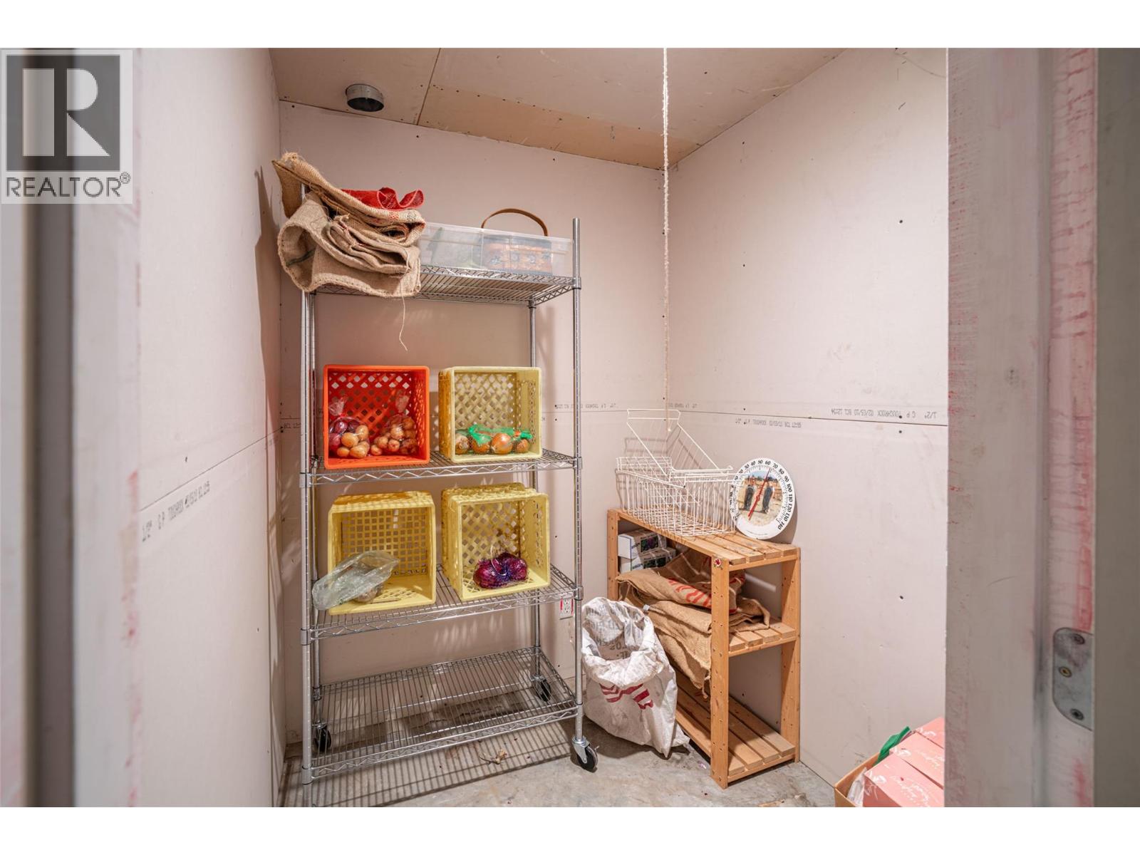 2990 50 Street Nw, Salmon Arm, British Columbia  V1E 4M2 - Photo 41 - 10379526