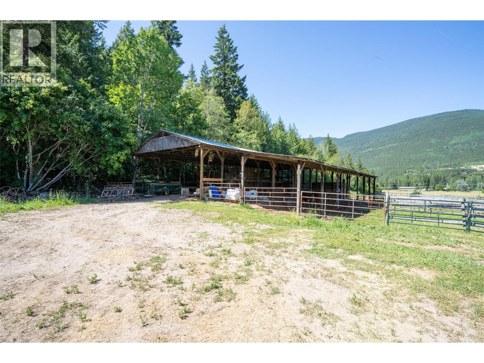 2990 50 Street Nw, Salmon Arm, British Columbia  V1E 4M2 - Photo 68 - 10379526