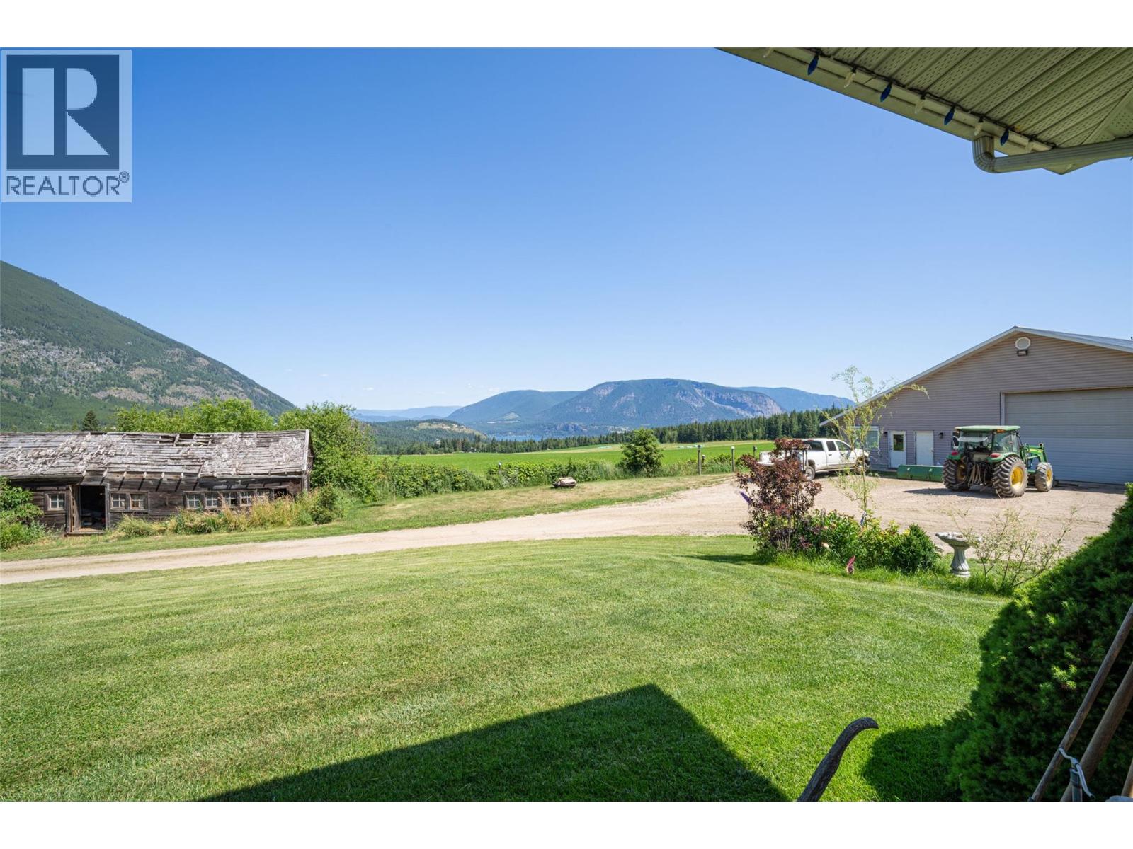 2990 50 Street Nw, Salmon Arm, British Columbia  V1E 4M2 - Photo 51 - 10379528