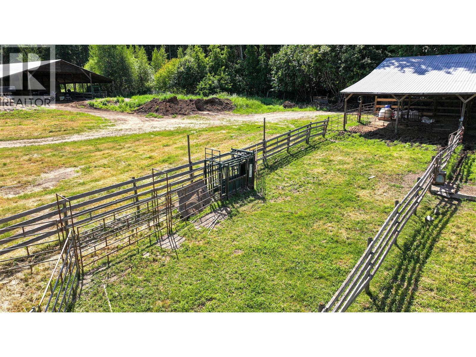 2990 50 Street Nw, Salmon Arm, British Columbia  V1E 4M2 - Photo 90 - 10379528