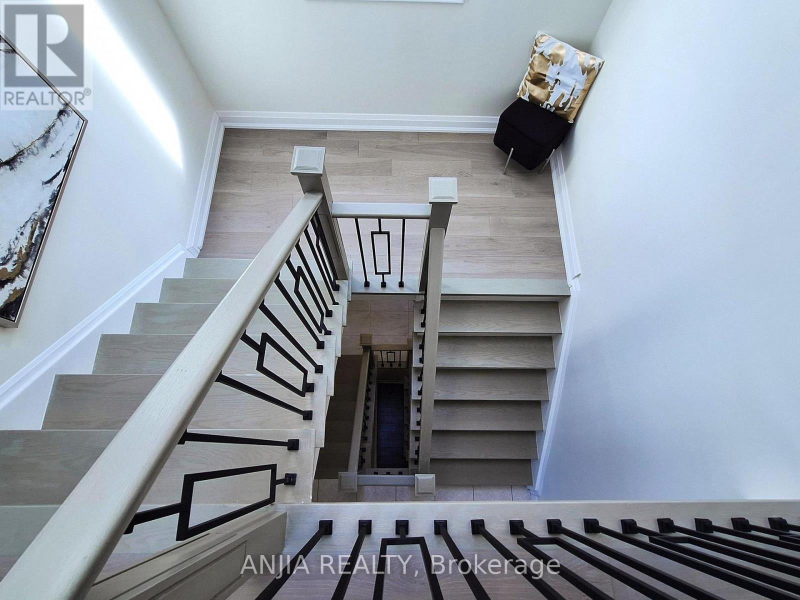 43 Leno Mills Avenue, Richmond Hill, Ontario  L4S 1C2 - Photo 23 - N12886264