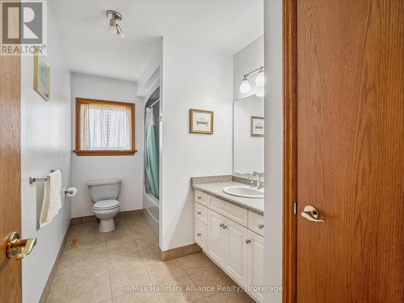 232 Eighth Road E, Hamilton, Ontario  L8J 3M2 - Photo 34 - X12894148