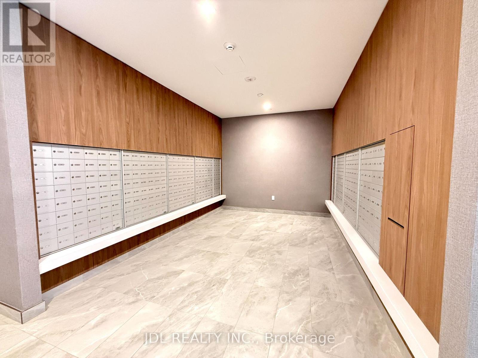 2304 - 1 Quarrington Lane, Toronto, Ontario  M3C 0S4 - Photo 4 - C12894156