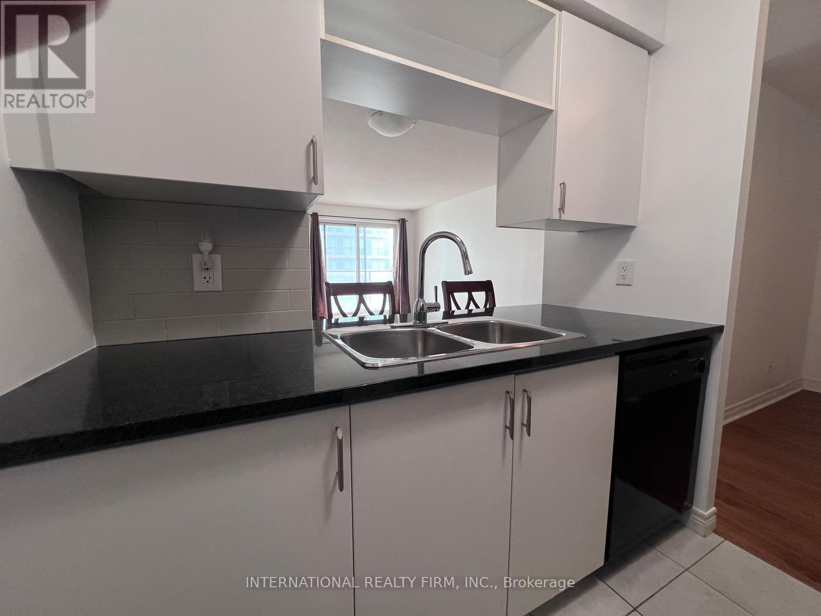 2205 - 70 Town Centre Court, Toronto, Ontario  M1P 0B2 - Photo 14 - E12894150