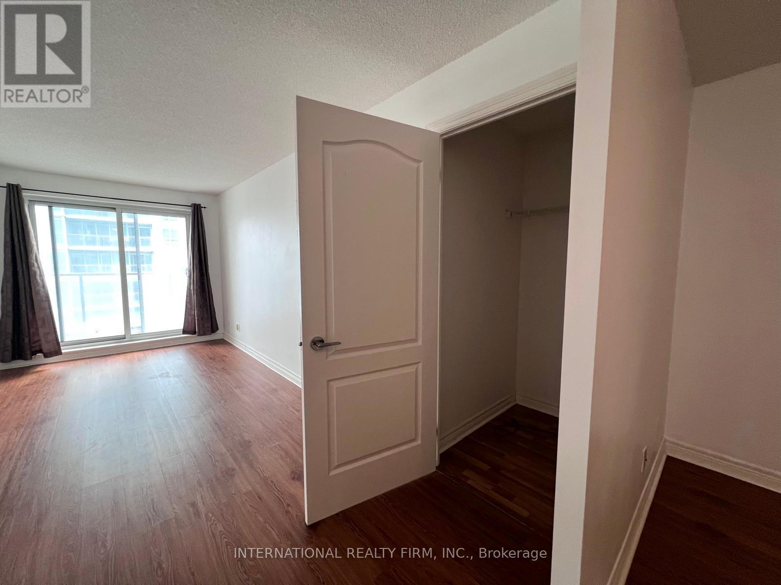 2205 - 70 Town Centre Court, Toronto, Ontario  M1P 0B2 - Photo 7 - E12894150