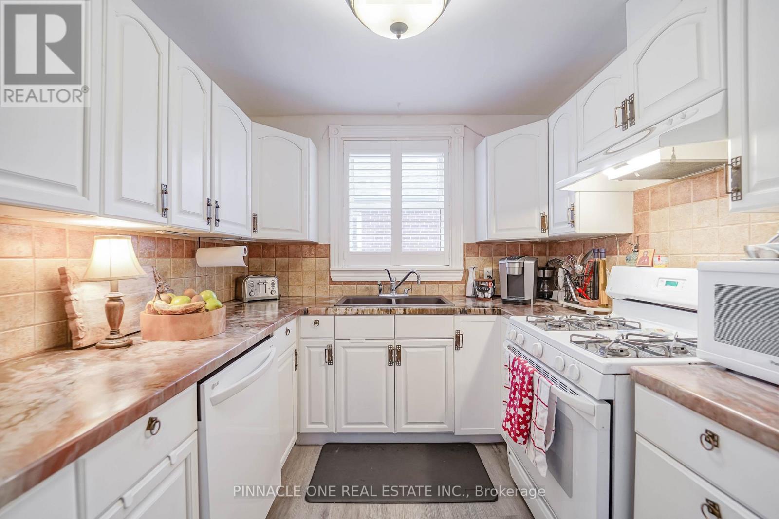 804 Byron Street S, Whitby, Ontario  L1N 4R8 - Photo 15 - E12894152