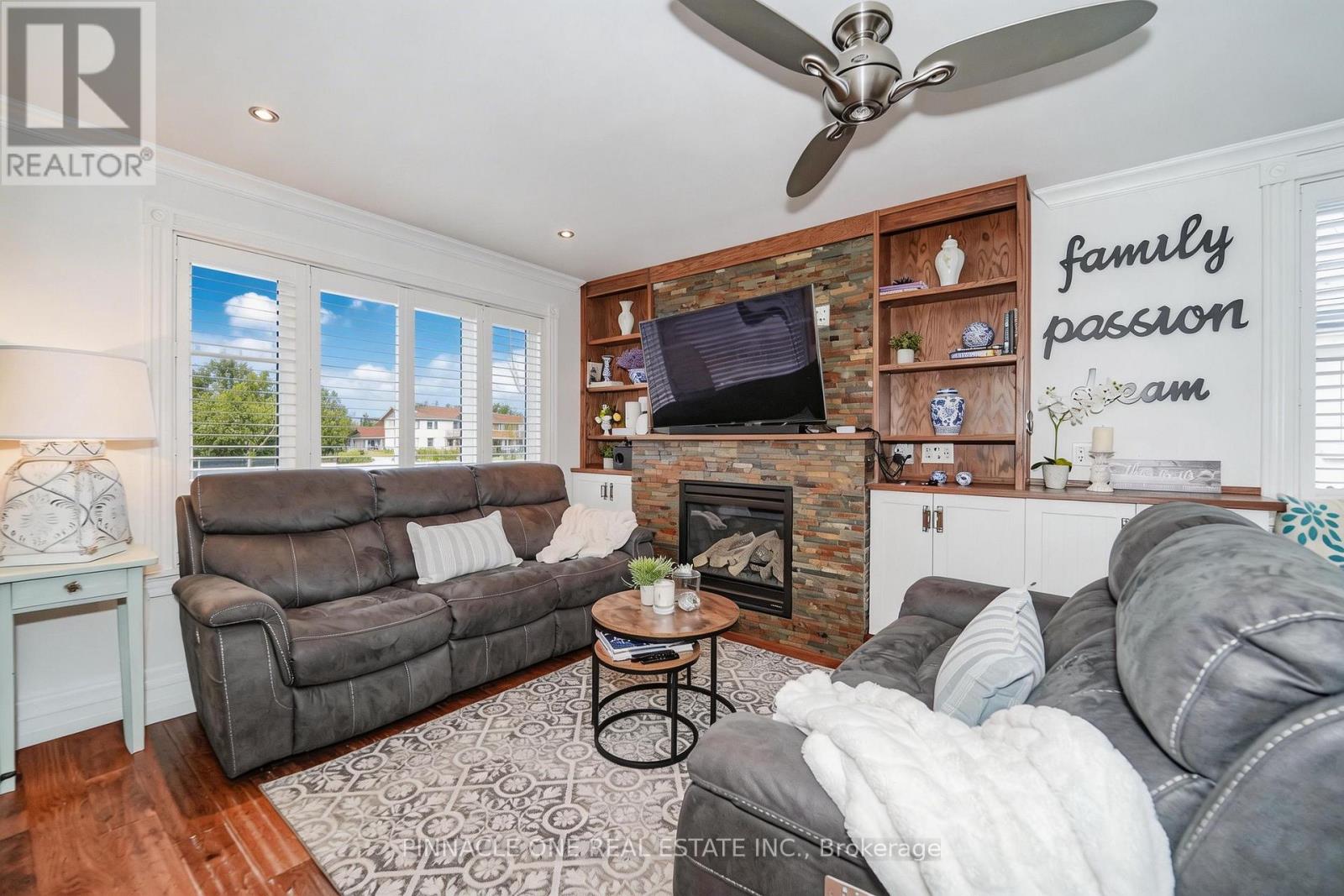 804 Byron Street S, Whitby, Ontario  L1N 4R8 - Photo 9 - E12894152