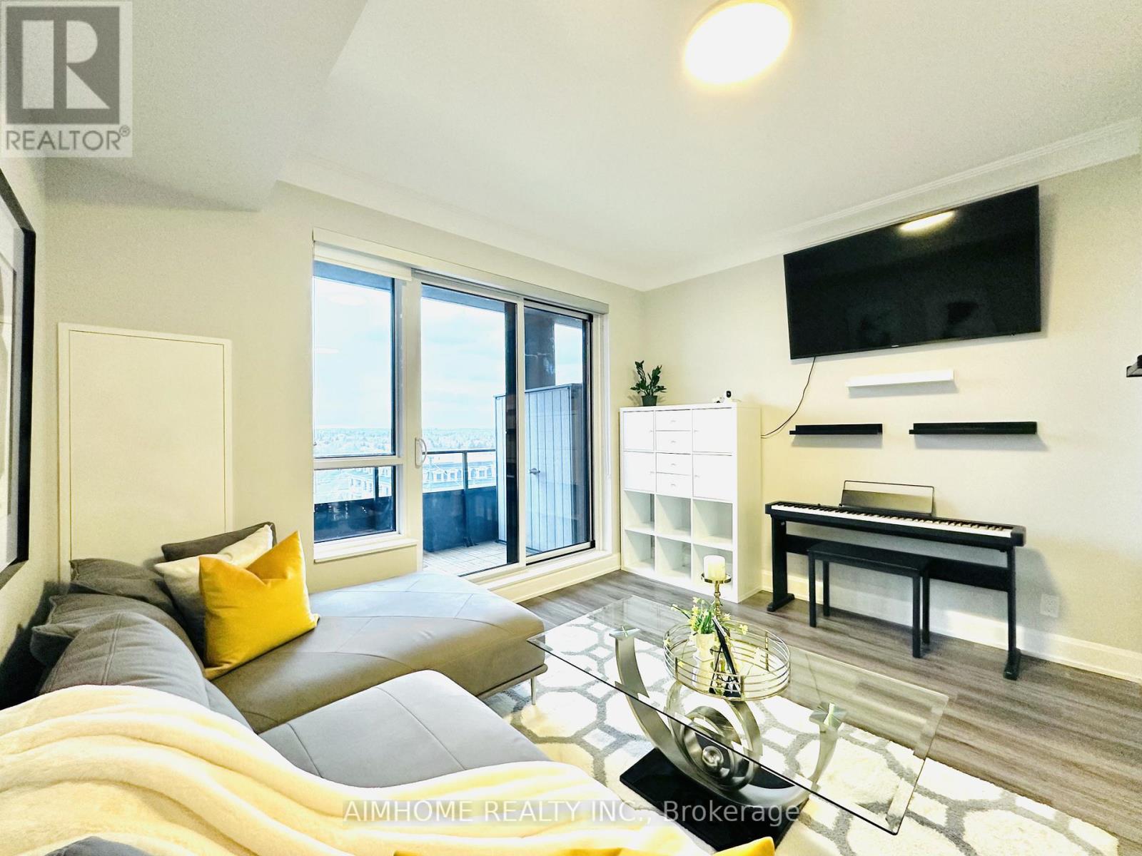 910 - 38 Water Walk Drive, Markham, Ontario  L3R 6M8 - Photo 10 - N12894176