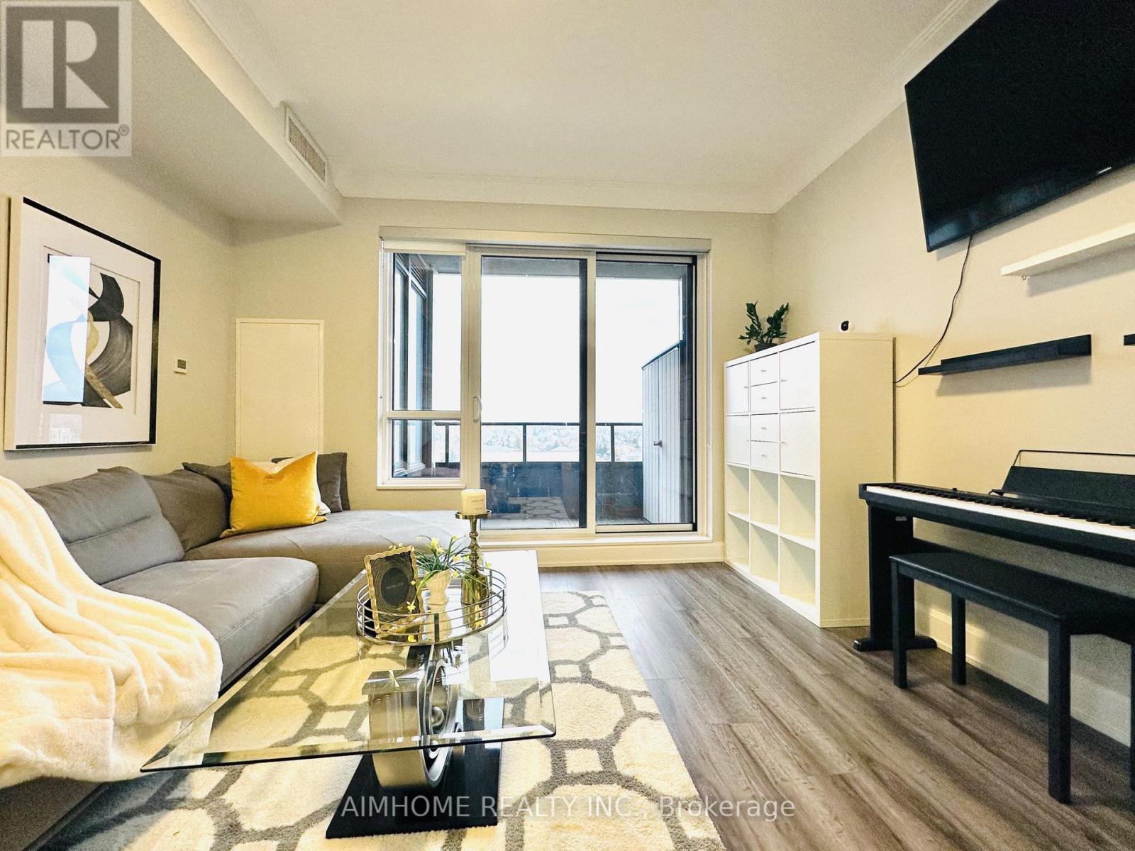 910 - 38 Water Walk Drive, Markham, Ontario  L3R 6M8 - Photo 14 - N12894176