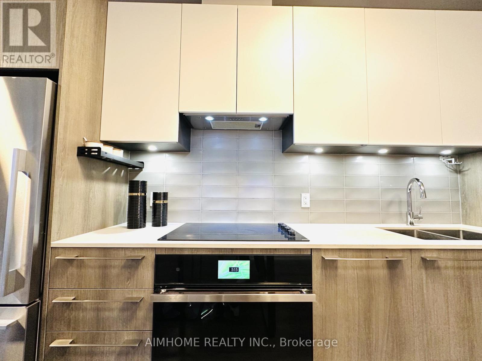 910 - 38 Water Walk Drive, Markham, Ontario  L3R 6M8 - Photo 17 - N12894176