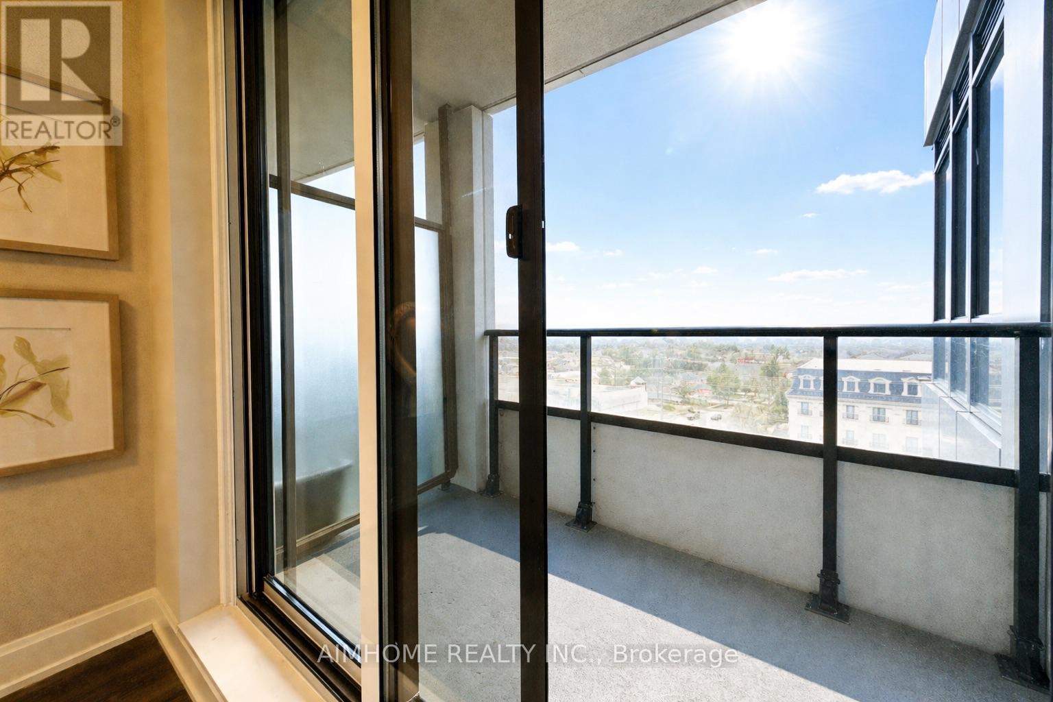 910 - 38 Water Walk Drive, Markham, Ontario  L3R 6M8 - Photo 40 - N12894176