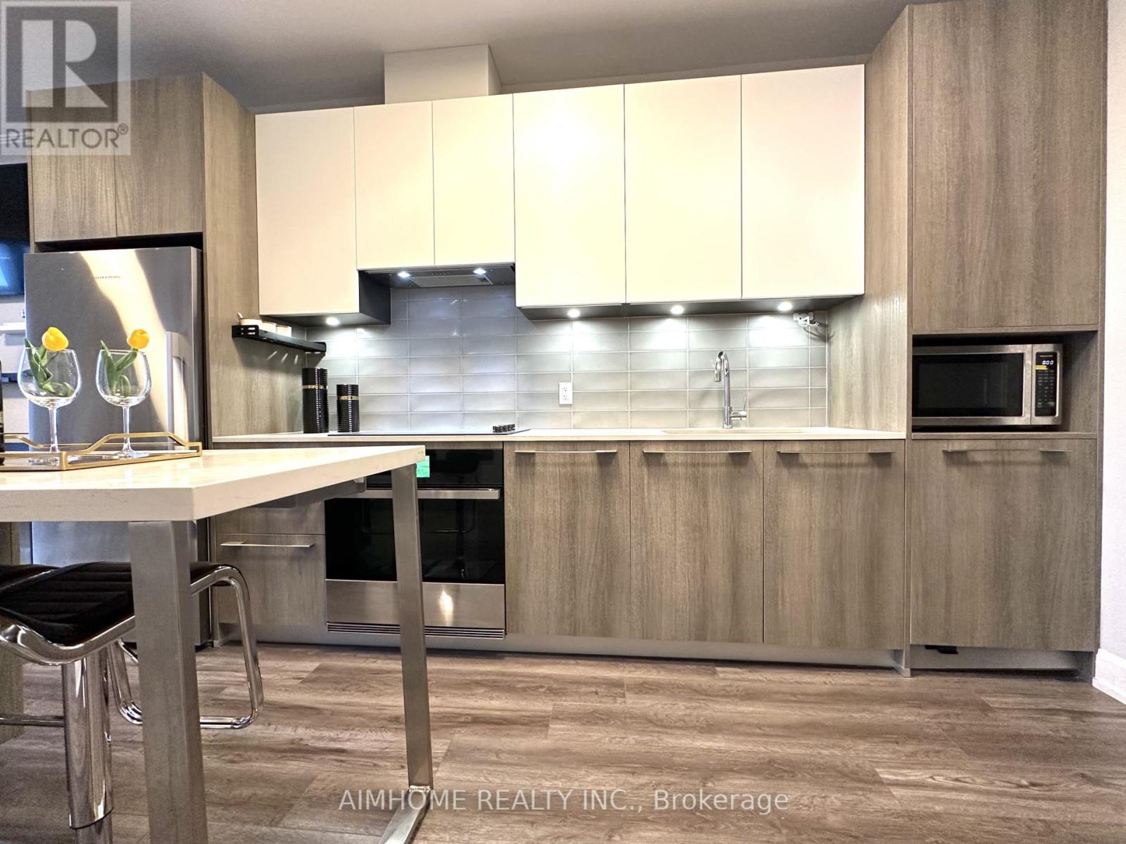 910 - 38 Water Walk Drive, Markham, Ontario  L3R 6M8 - Photo 6 - N12894176