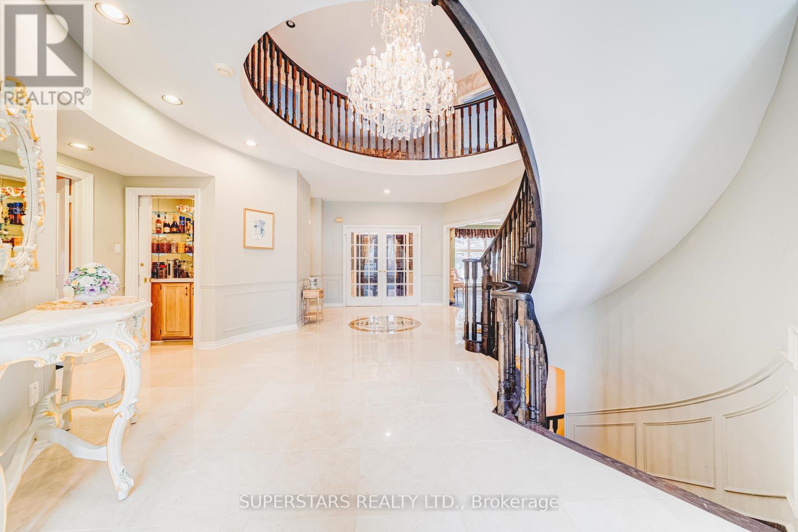 28 Edmund Crescent, Richmond Hill, Ontario  L4B 2X8 - Photo 1 - N12894190