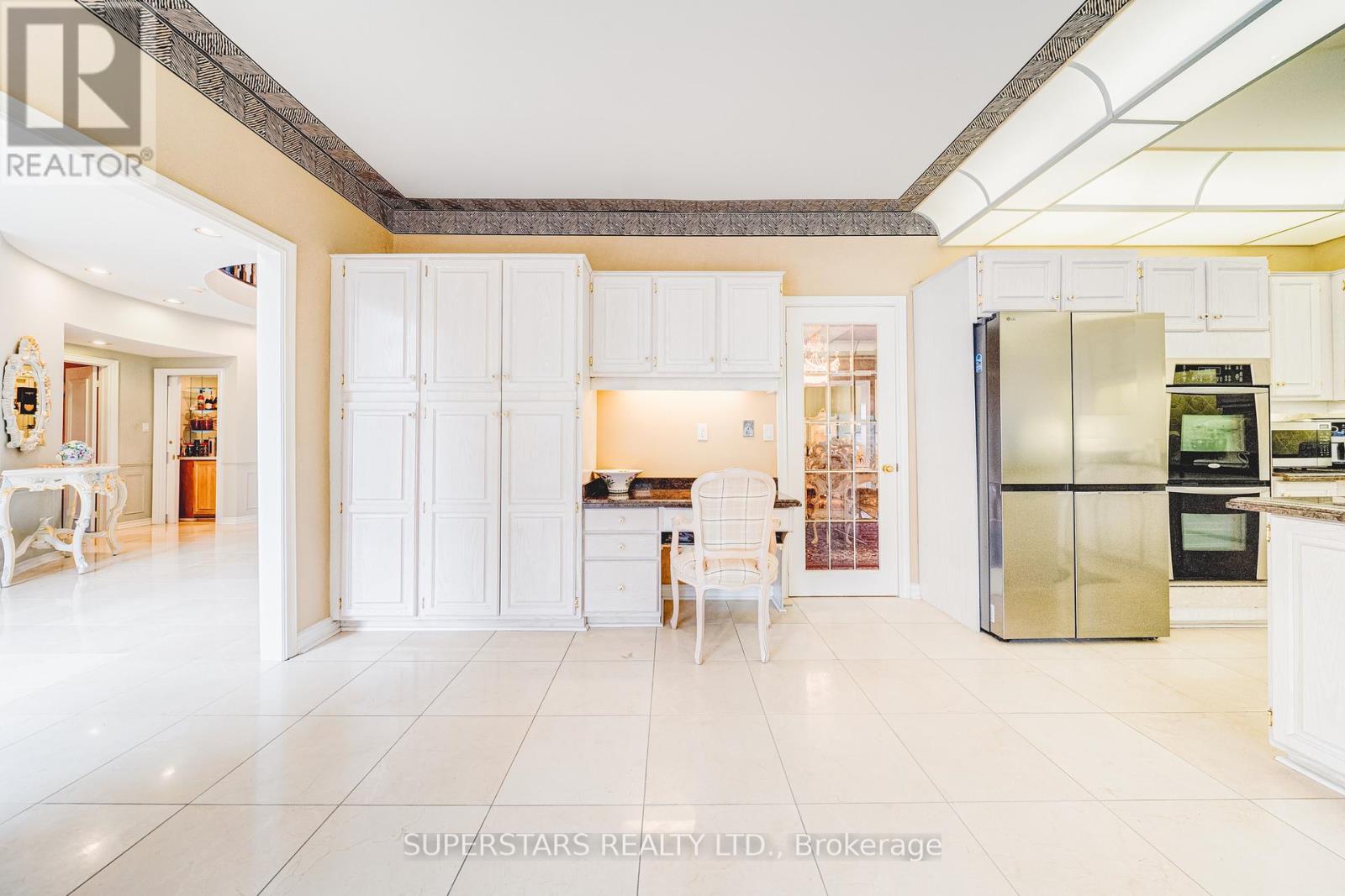 28 Edmund Crescent, Richmond Hill, Ontario  L4B 2X8 - Photo 10 - N12894190